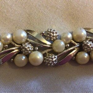Vintage Crown Trifari Silver Faux Pearl Bracelet